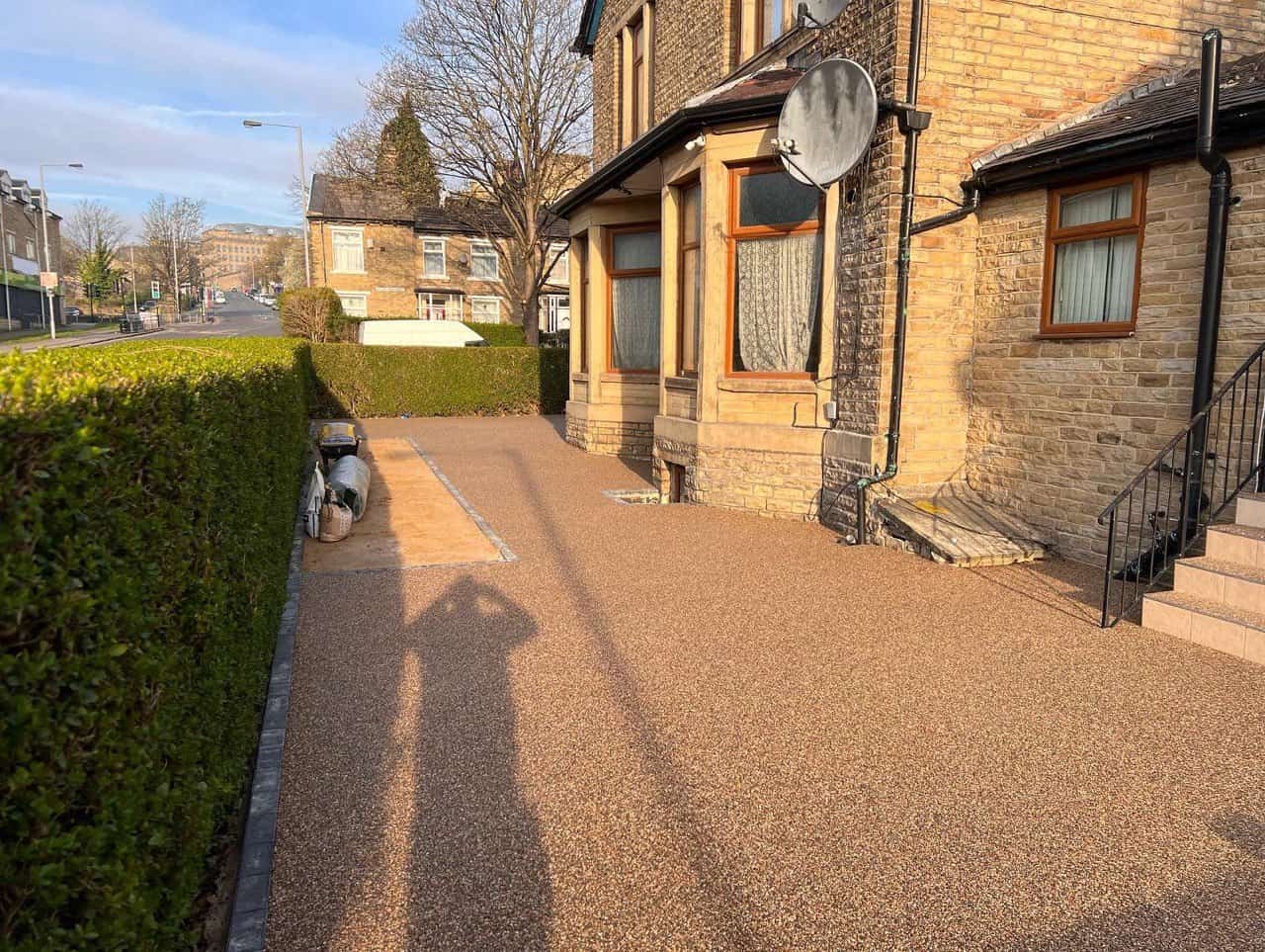 This is a photo of a resin patio installed in Wigan by Wigan Resin Driveways
